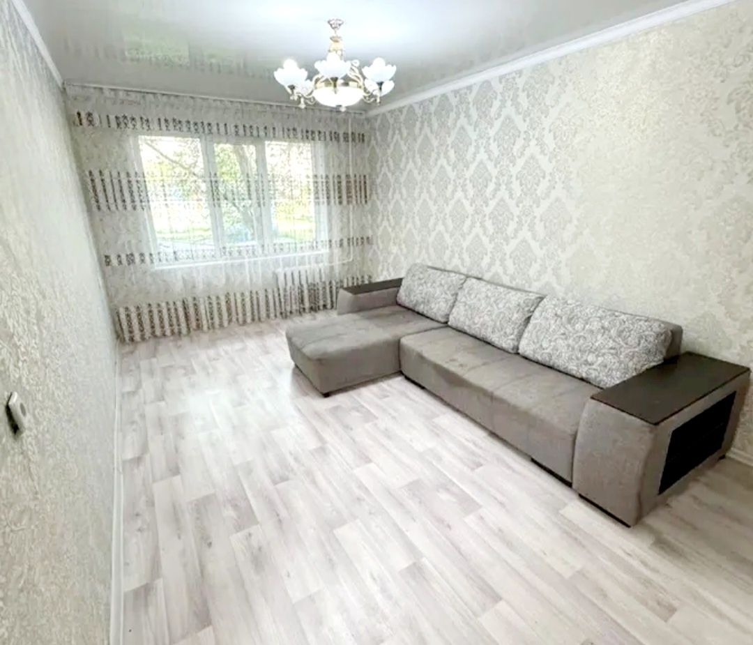 продам 1-ком. 31кв. 4мкр. 1-этаж