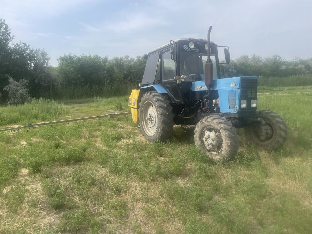 Продам трактор мтз 82