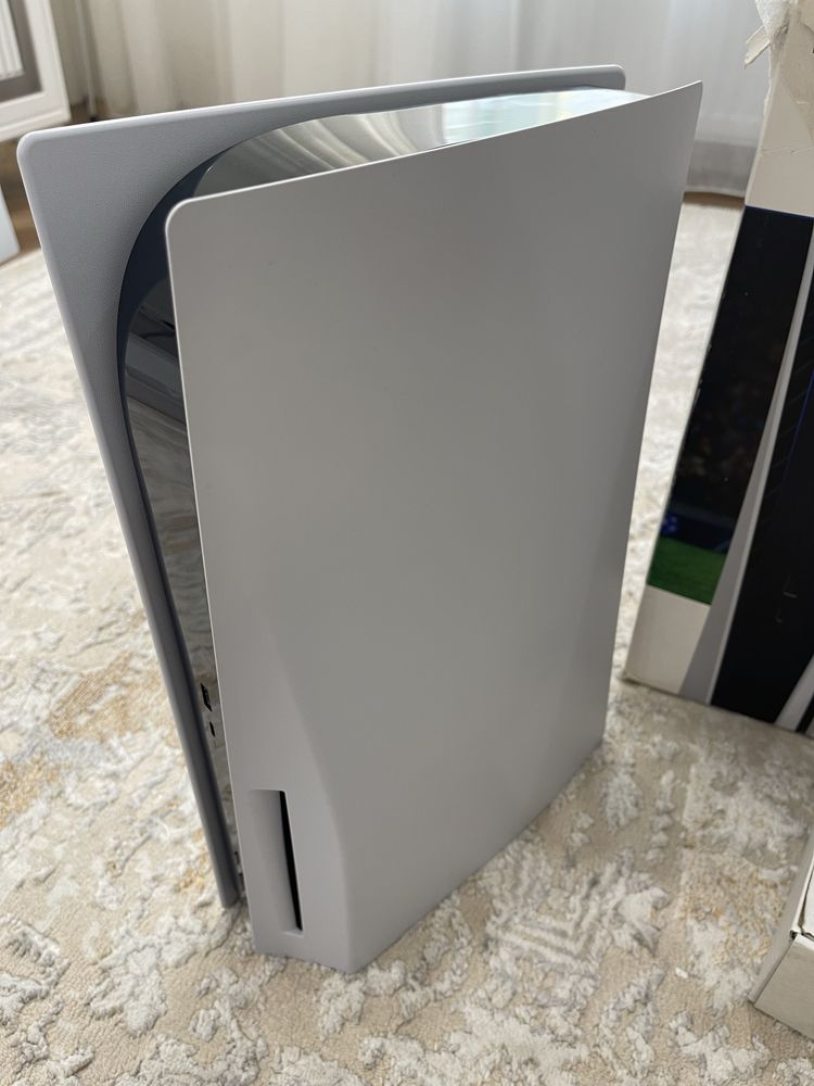 Продам PlayStation 5
