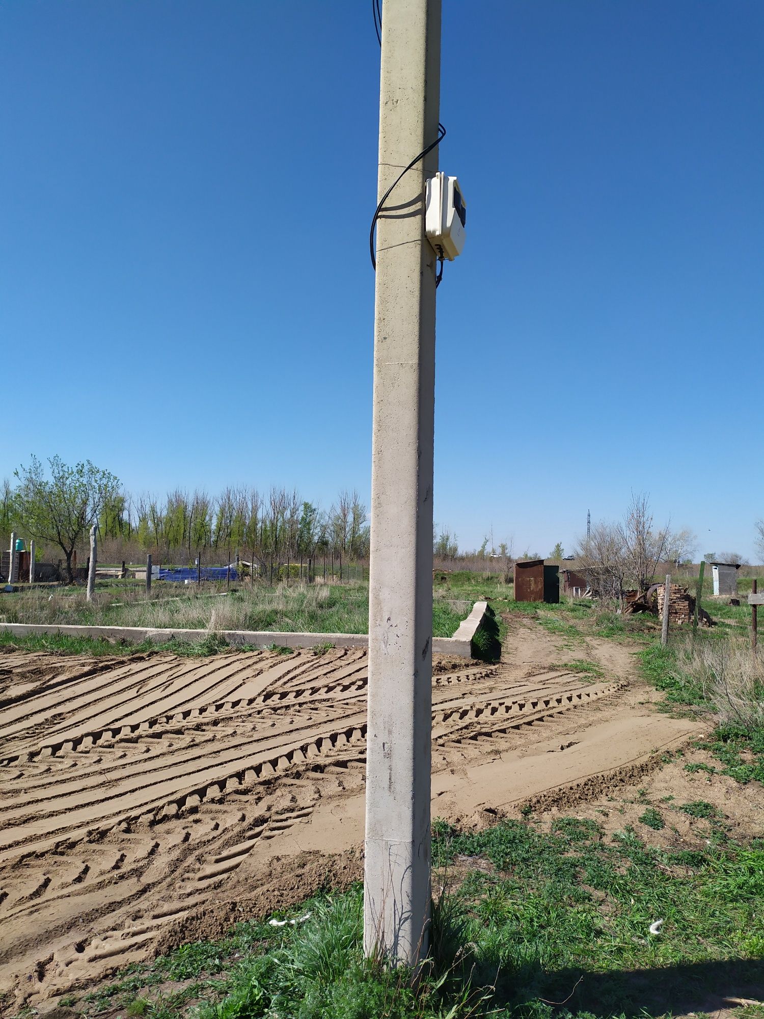 Жер. Участок. Фундамент. 2 дача.
