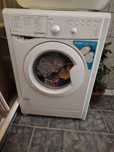 Автомат стилалная машина Indesit 5кг