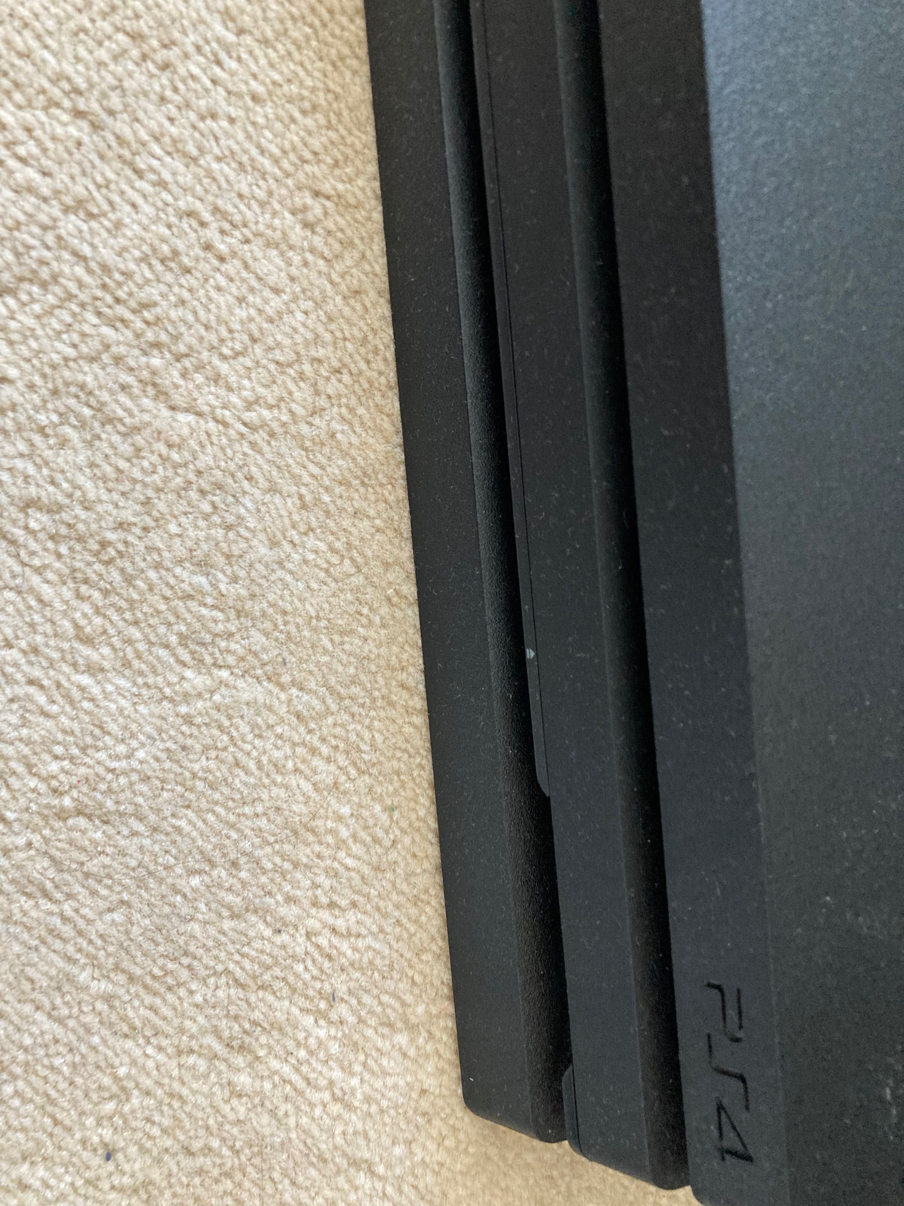 Продам приставку Сони Плейстейшн Про 4/SonyPlaystation 4 Pro/Ps4 Pro