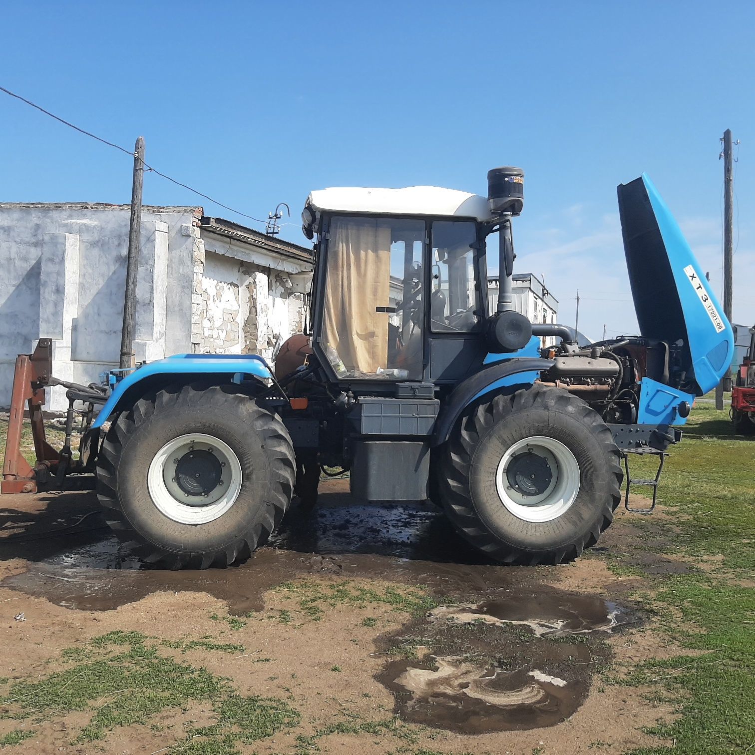 Продам трактор хтз -17221. В отличном. Т-150, рабочем состоянии.  2008