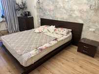 Кровать спальню (комод,2 тумбы)