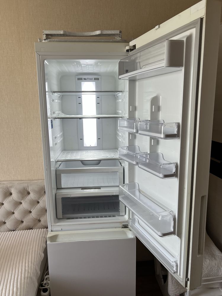 Холодильник samsung