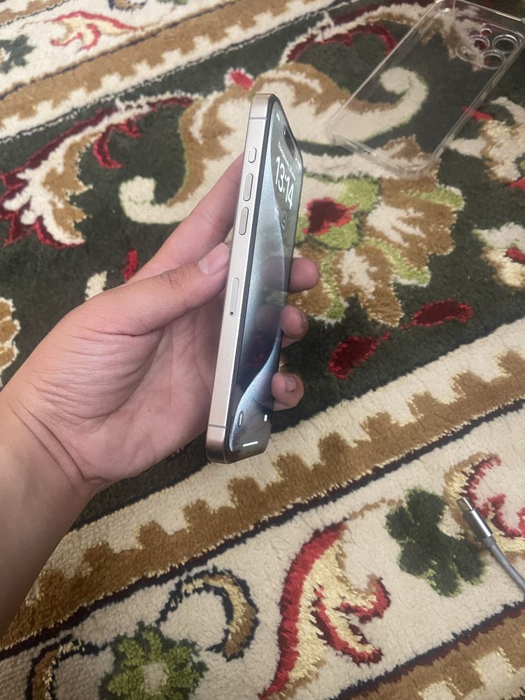 Iphone 15 pro max 256g