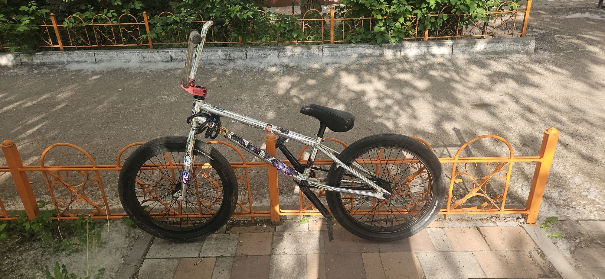 Трюковой велосипед BMX