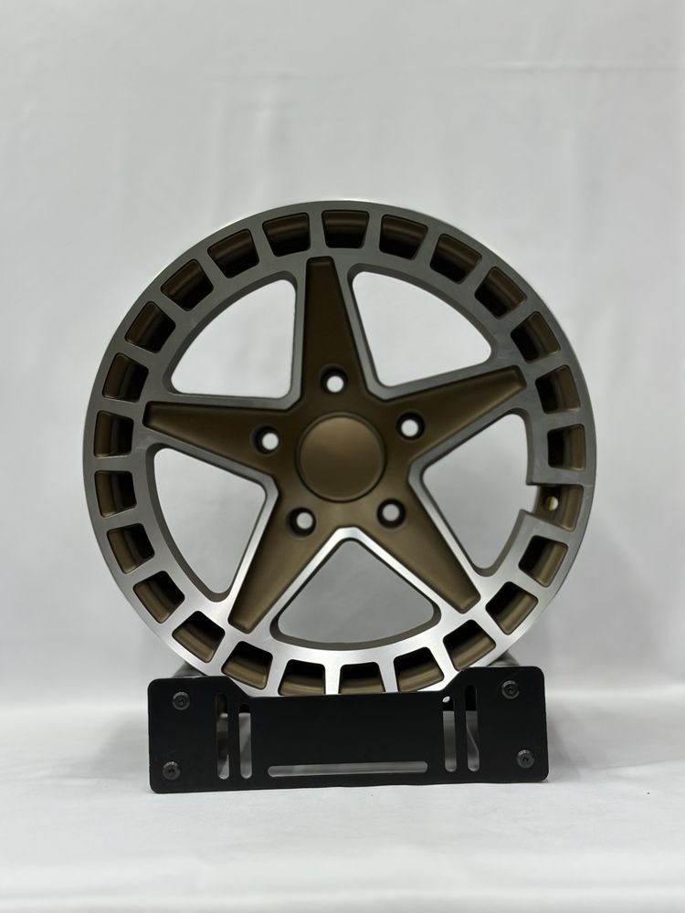 Продается комплекты диск R17 5x150 Toyota Lexus