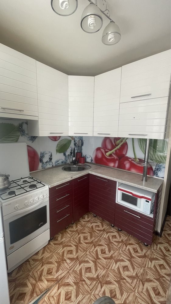 Продам 1-комнатную квартиру в 20-ке
