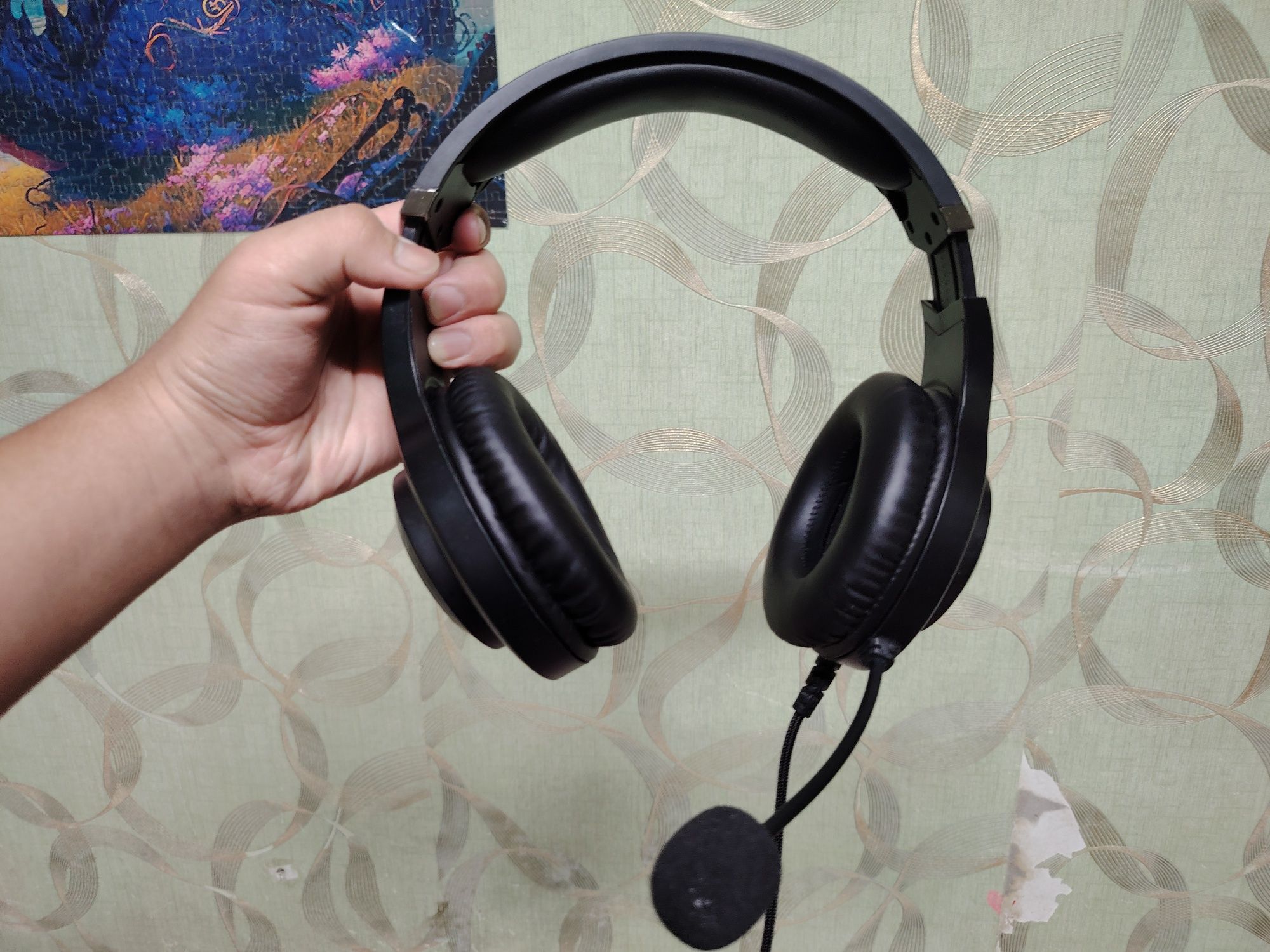 Продам игровые наушники