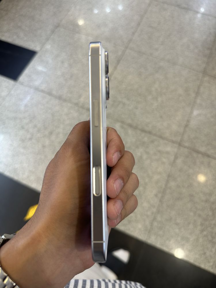 iPhone 16 pro 256 gb