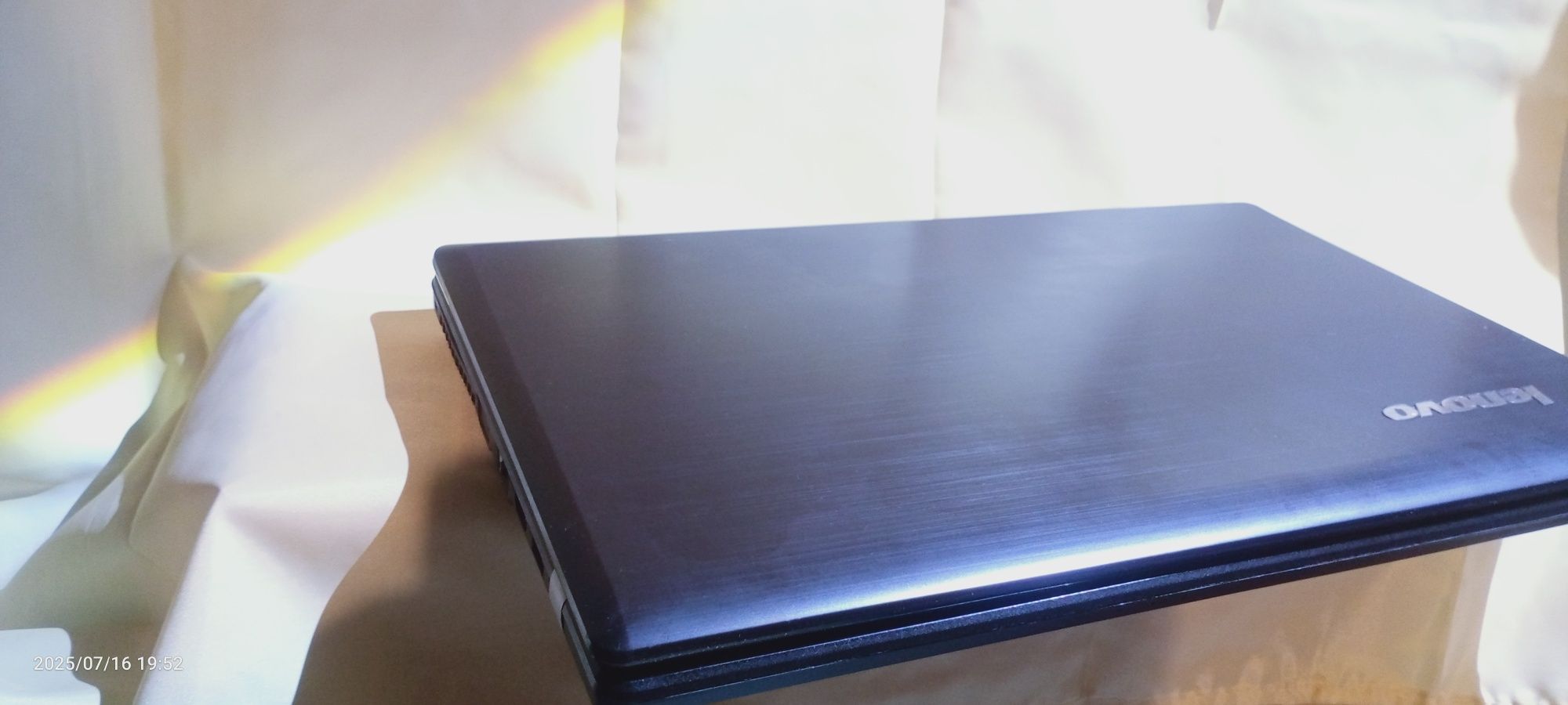 Игровой Ноутбук Две видеокарты SSD +HDD