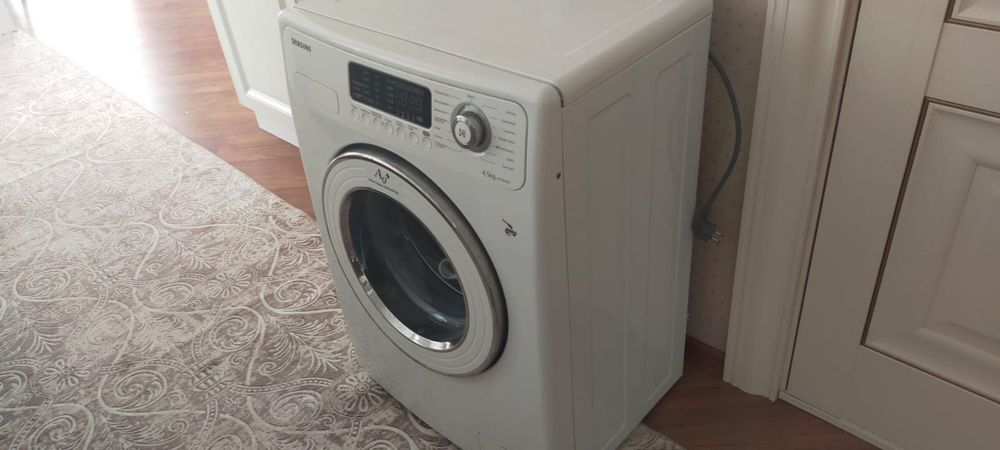 Продам стиральную машину Samsung