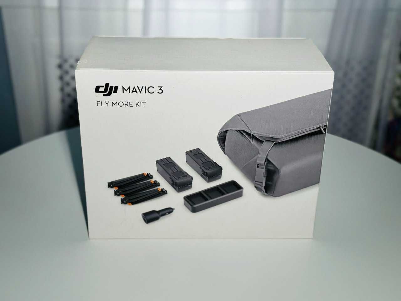 Квадрокоптер DJI Mavic 3 Classic (DJI RC) + Fly more Kit