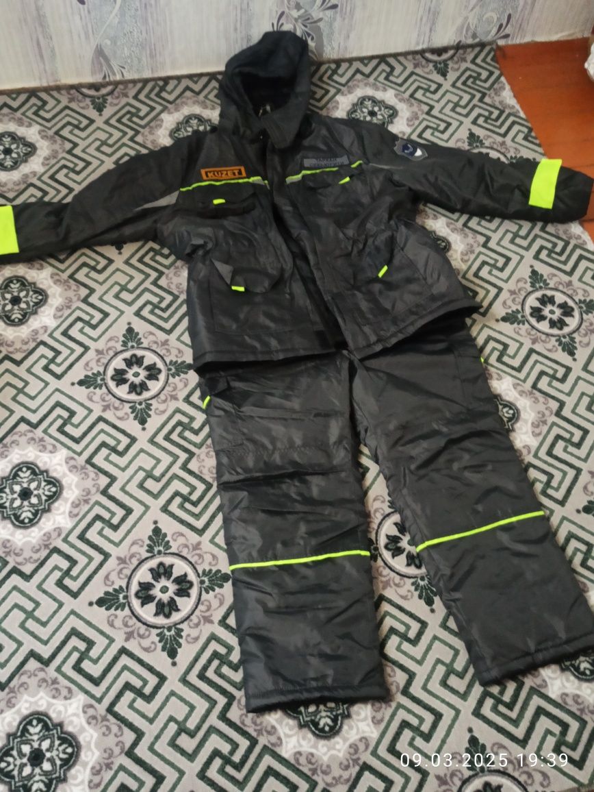 Продам зимнюю форму охранника