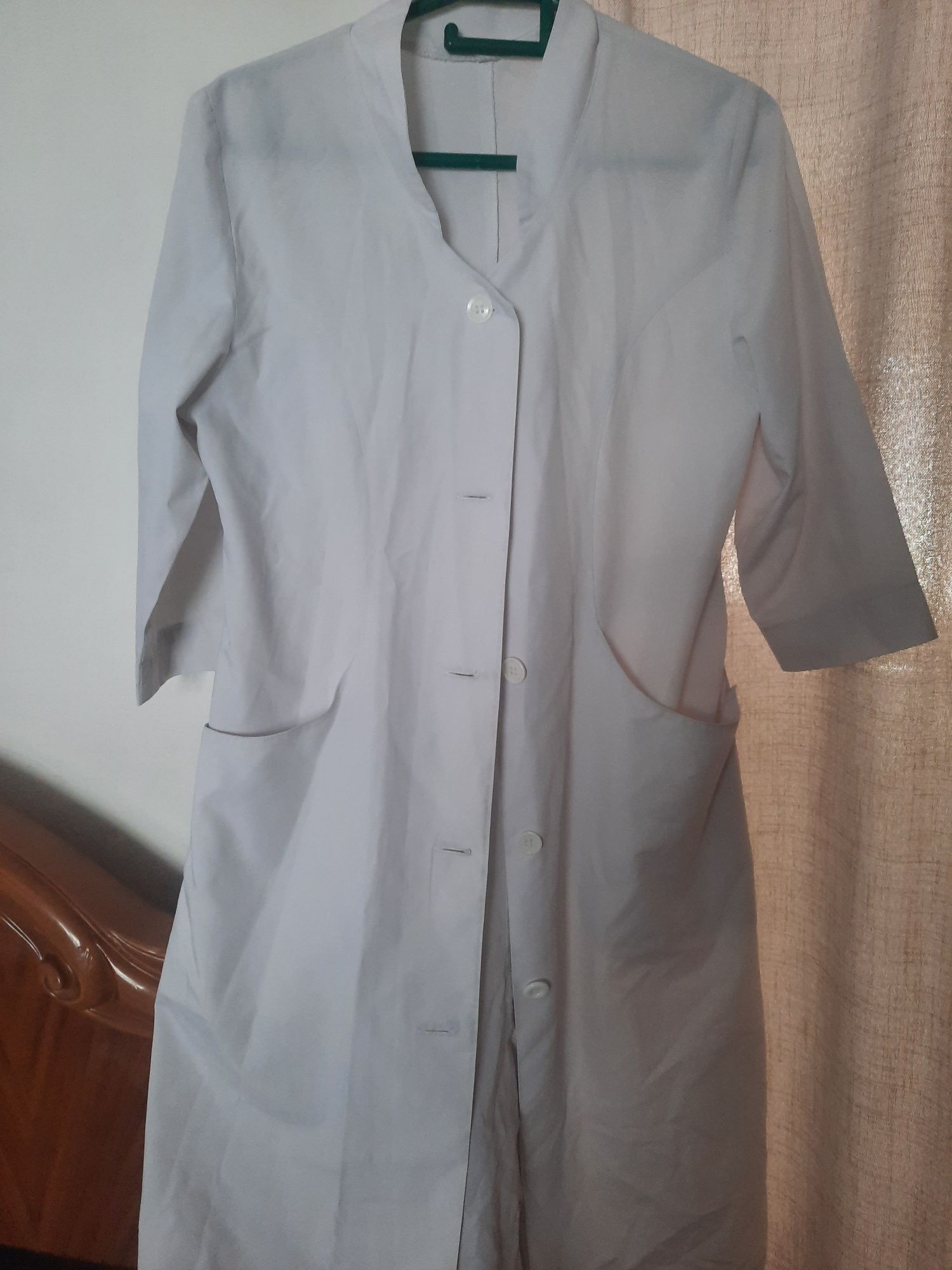 Продам медицинский халаты