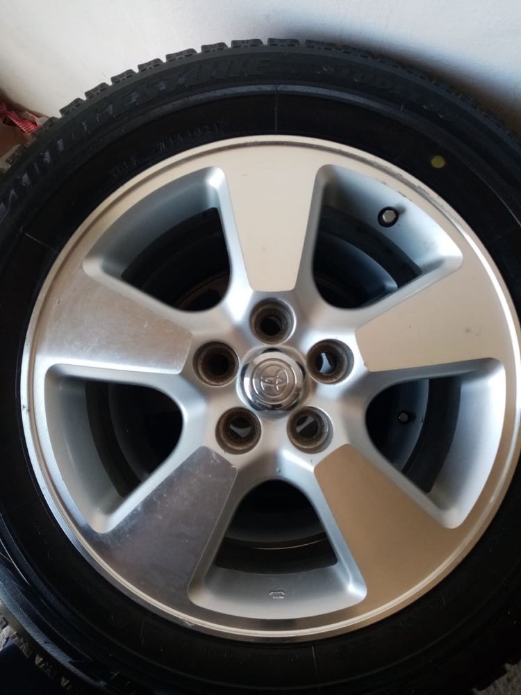 Продам комплект дисков Toyota
