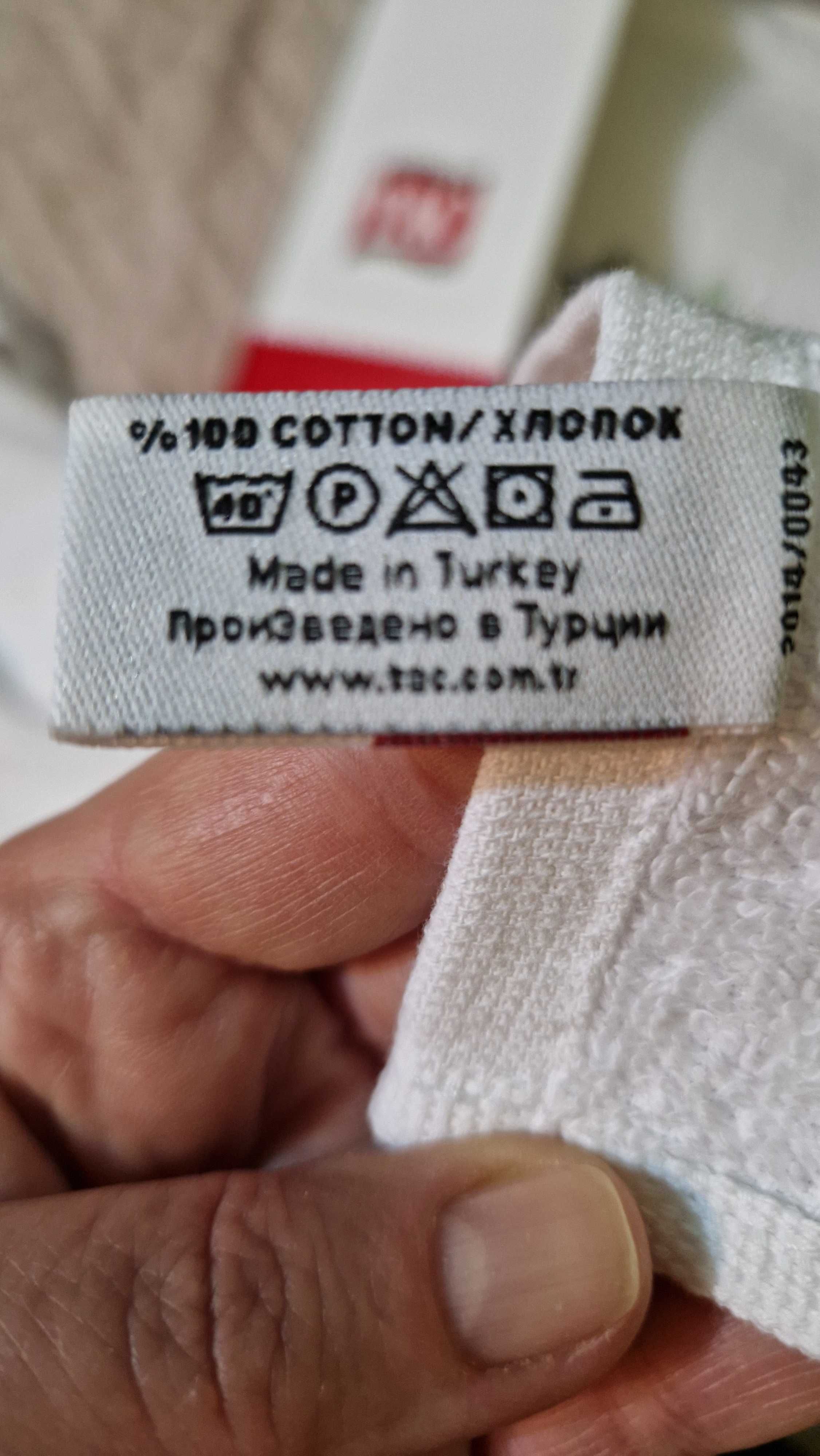 Продам новый набор из 2 полотенец TAC (Турция)
