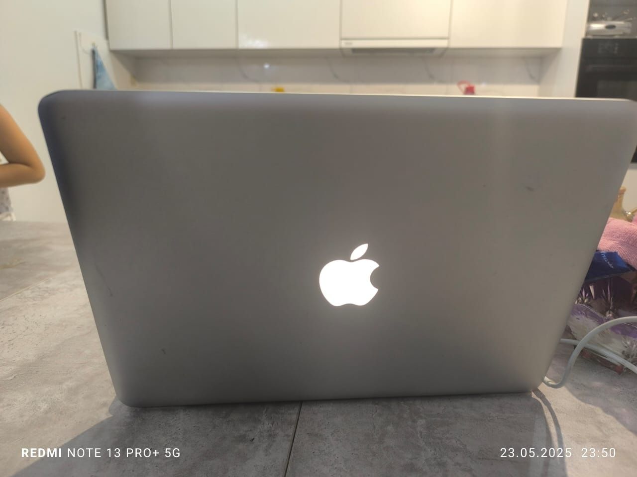 Продам Mac Ciinema + MacBook