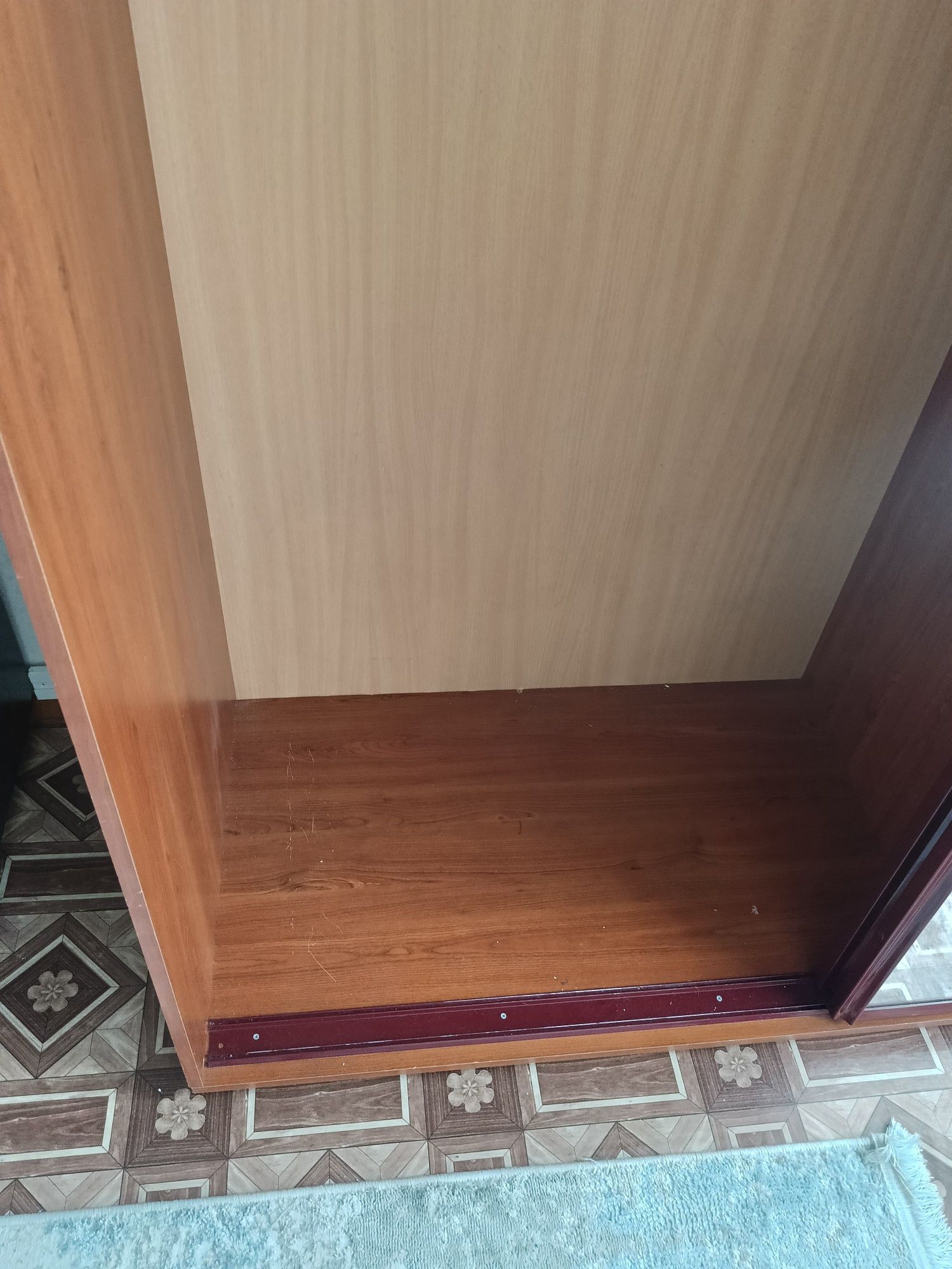 Продам шкаф-купе