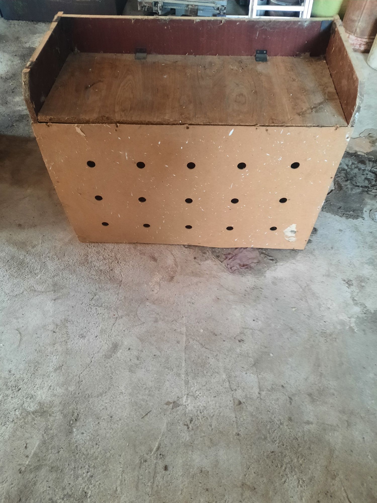 Продам подставка 2 шт для телевизора и тумба (шкаф)!
