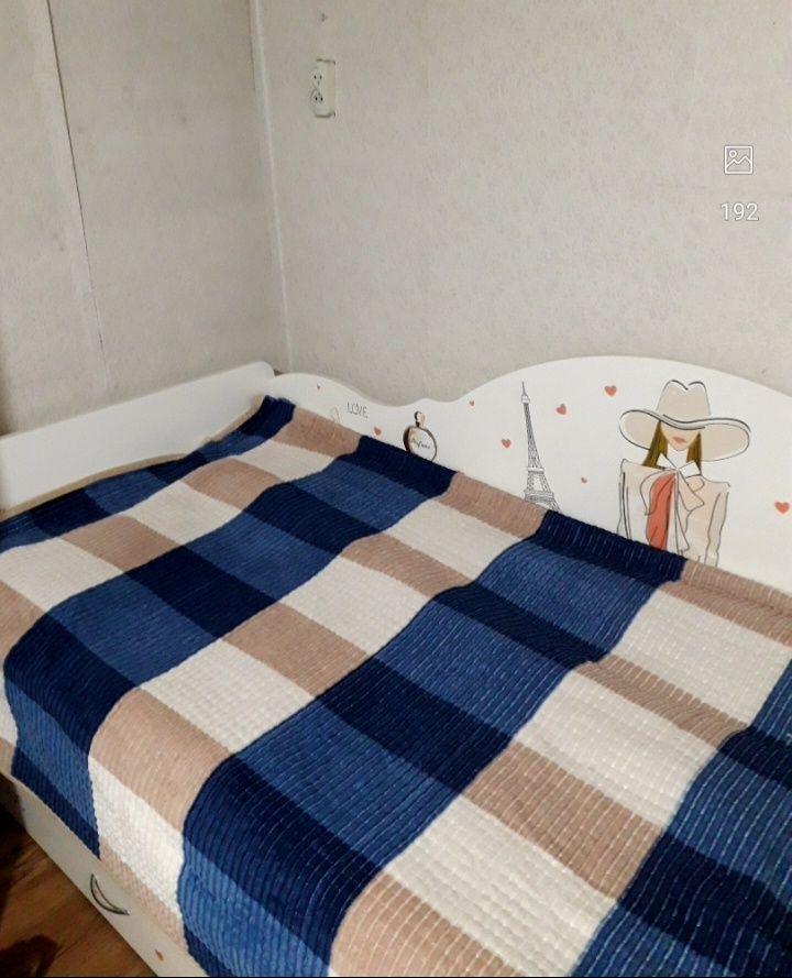 Продам мебель(шкаф, кровать)