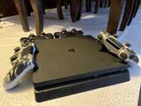 Play station4 slim