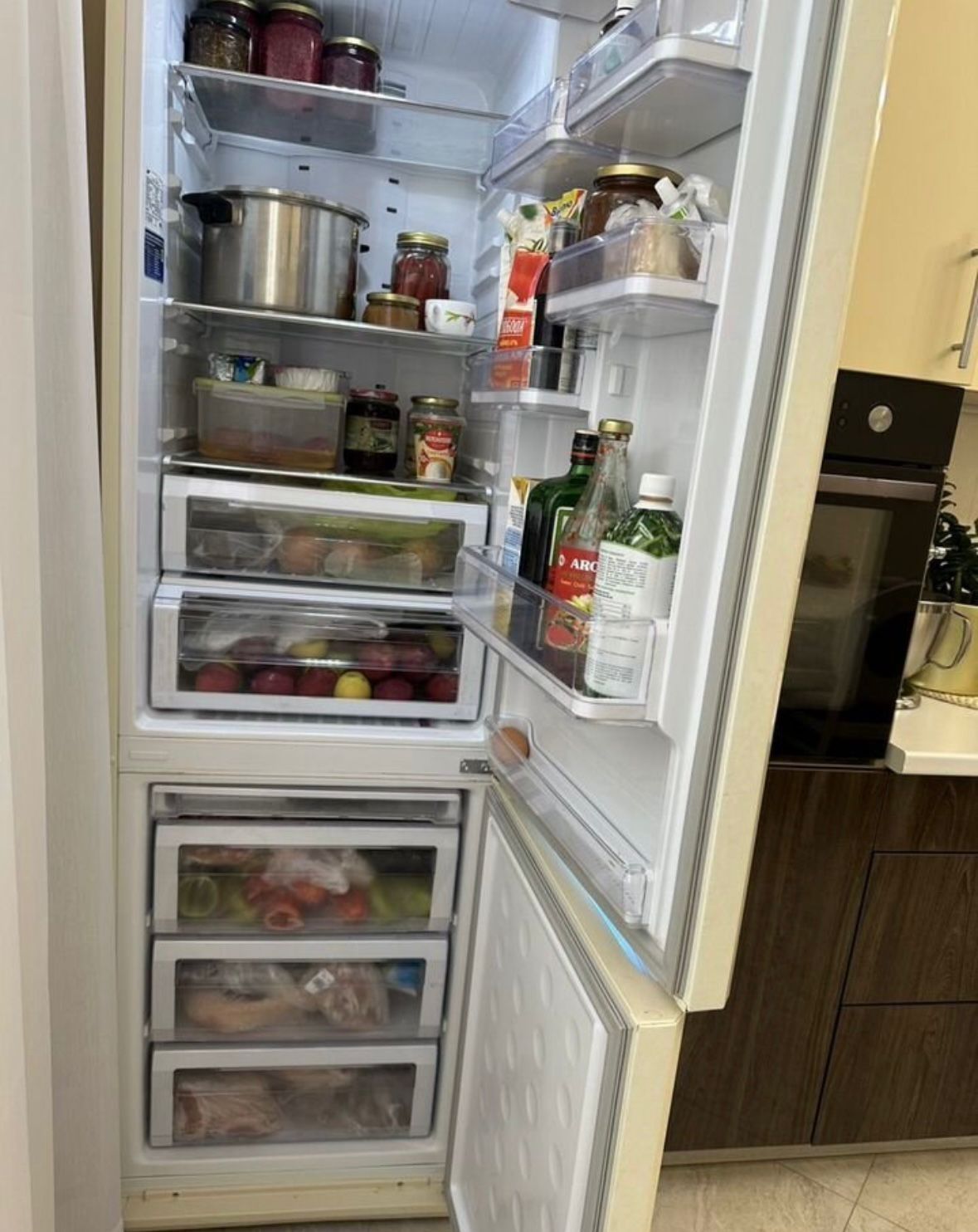 Холодильник Samsung