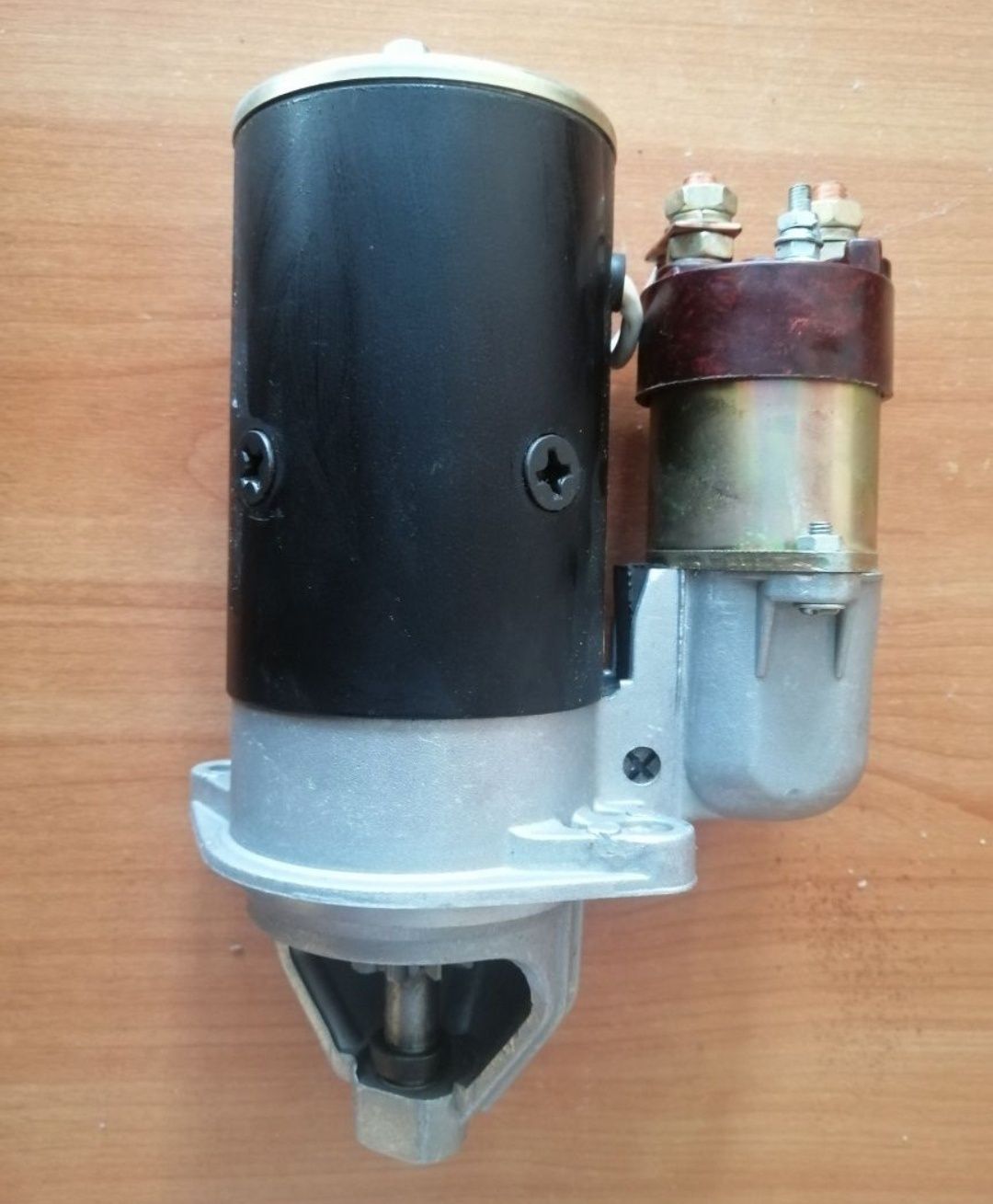 Продам новый стартер на грузовые машины.