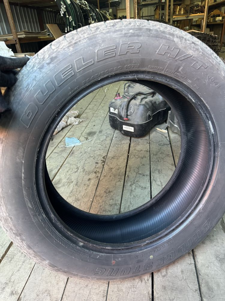 Продам резину R20 Dueler