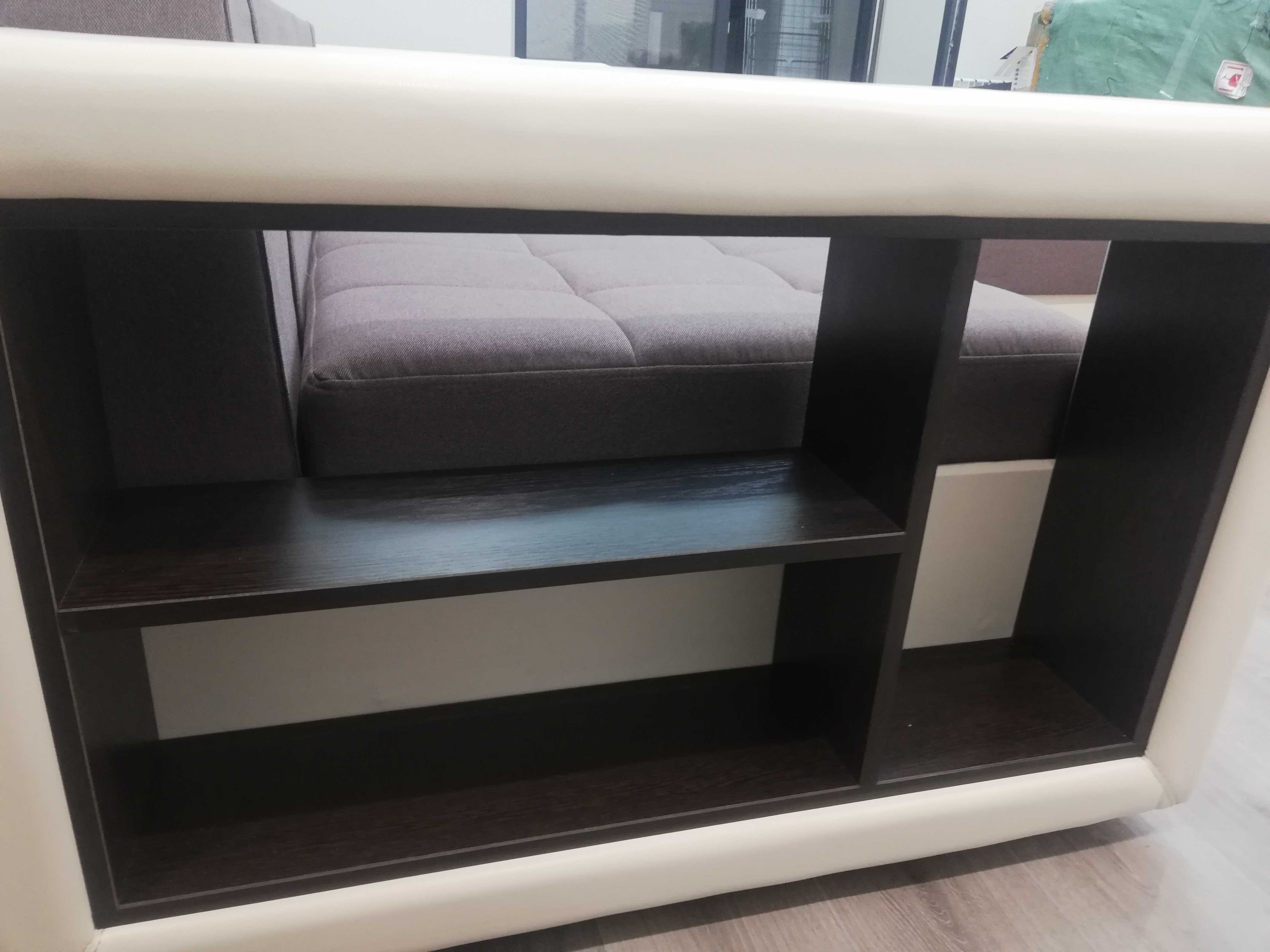 Продам в комплекте Диван+Кресло+Пуф+Стол (Новый)