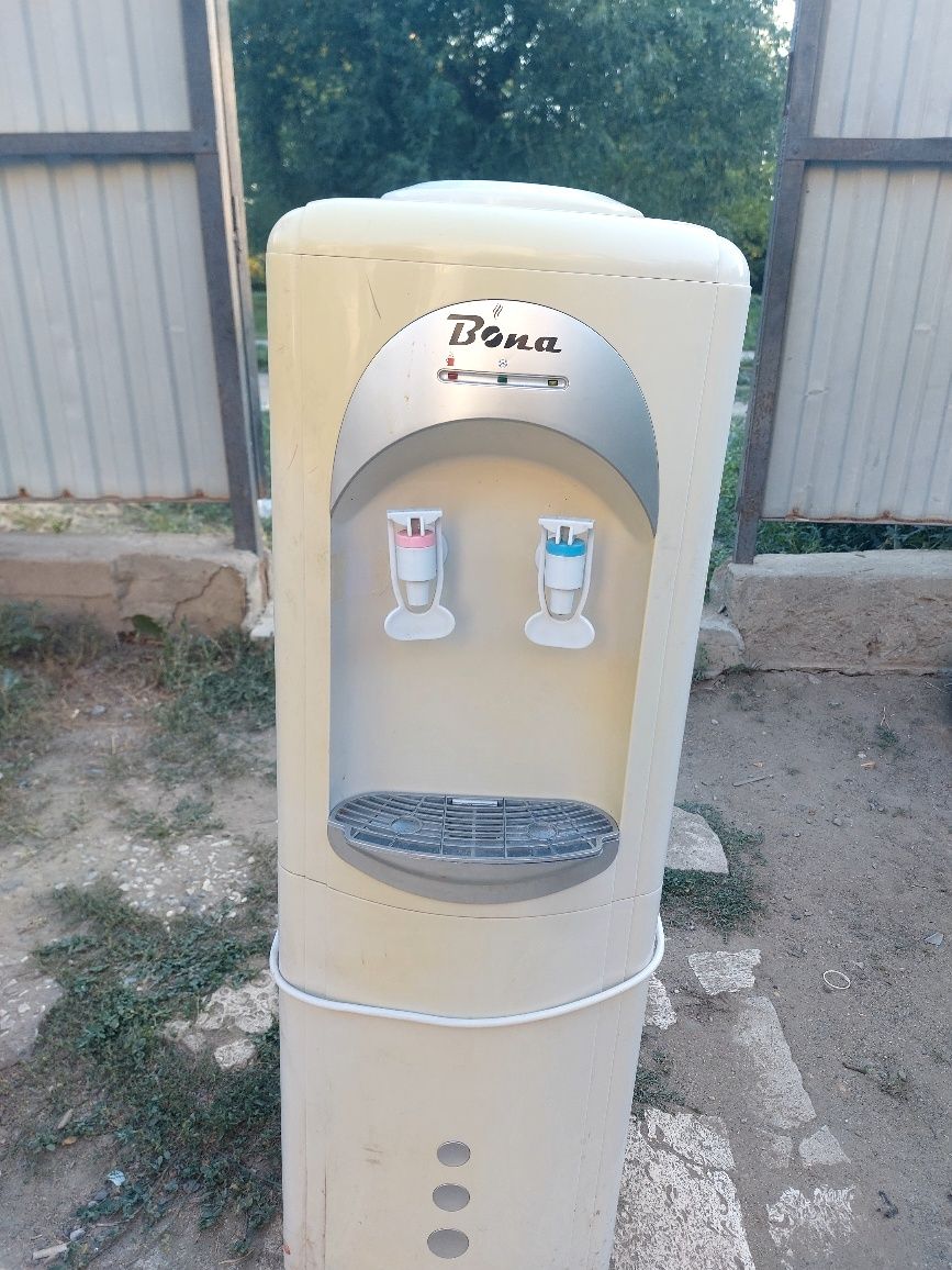 Продаю водяной кулер BONA – всего за 5 000 тг!