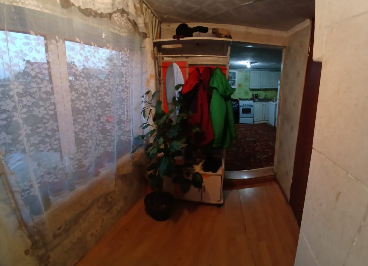 Обменяю на квартиру или продам шпальный дом