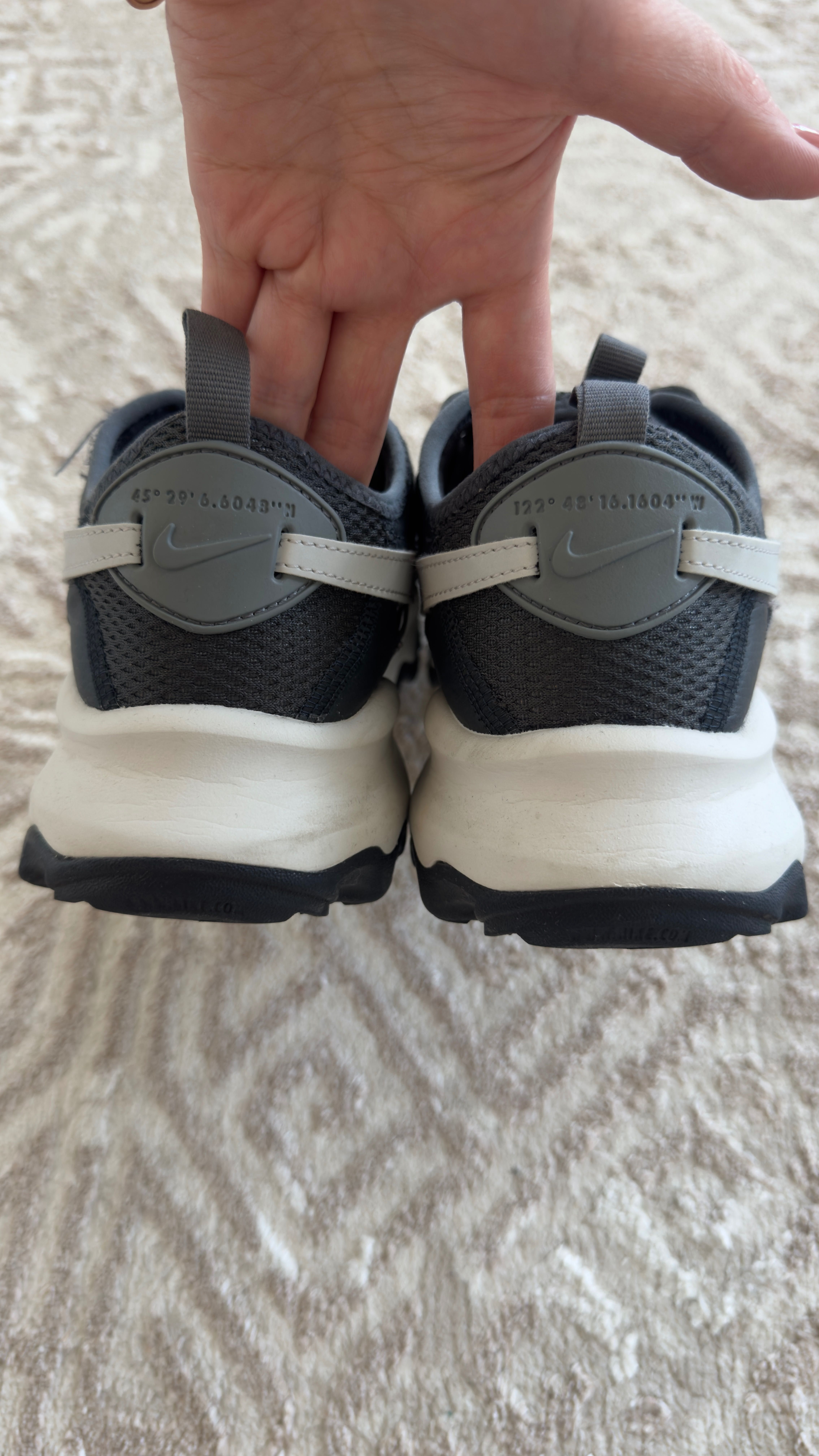 Оригинал Nike, покупали в официальном магазине. Срочно срочно срочно