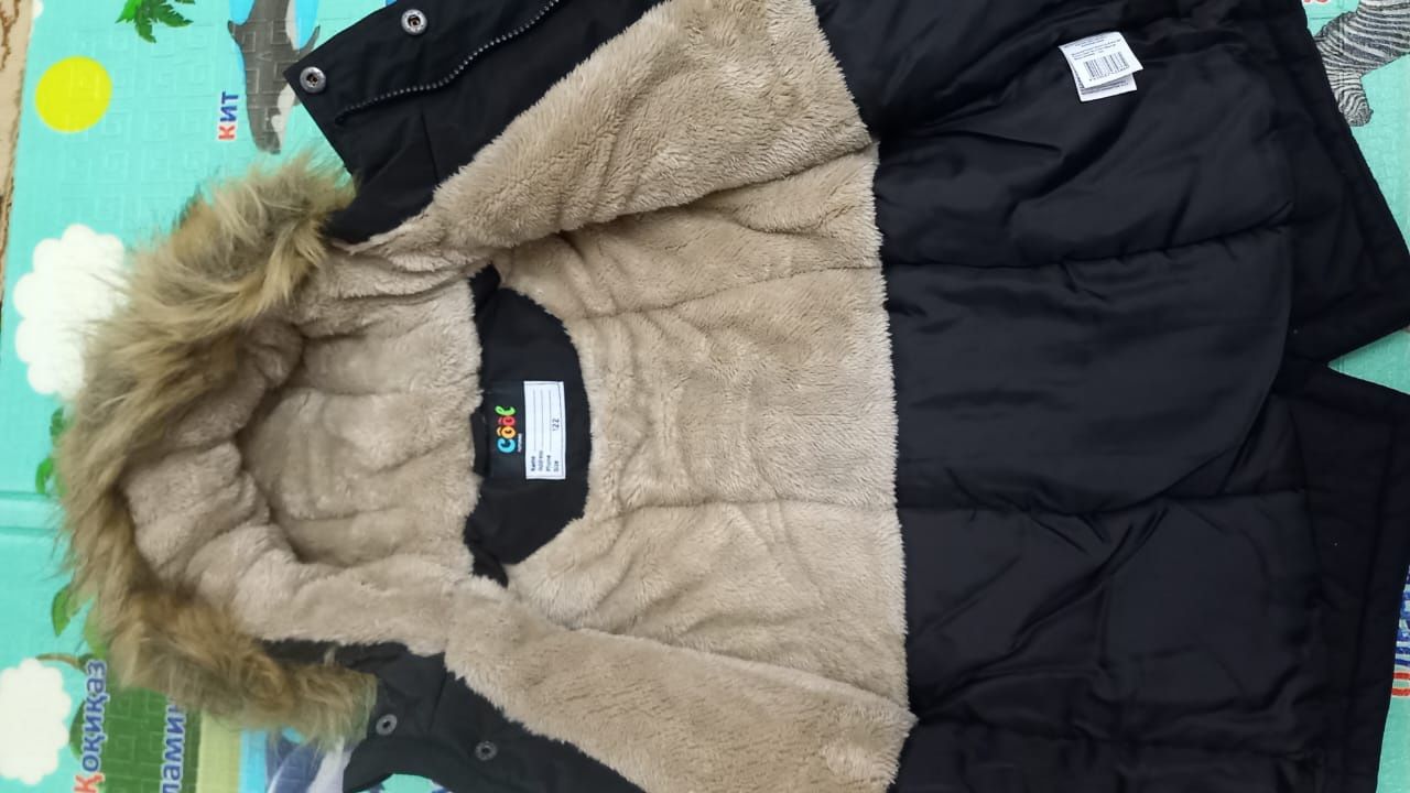 Продам зимнюю ,новую куртку для мальчика  5-6 лет