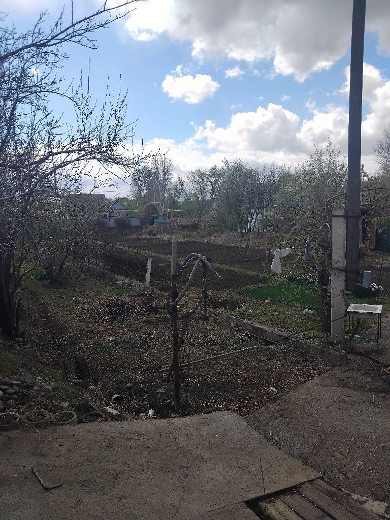 Дача на уйтасе. Можно подключить  газ.