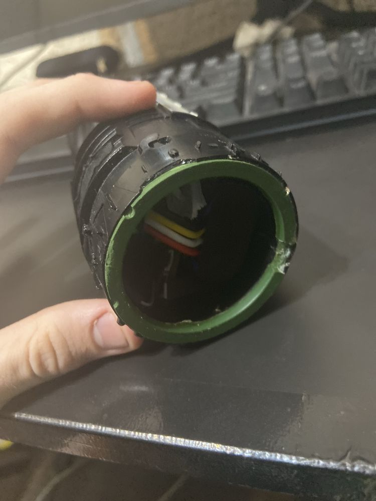 Продаю колонку JBL FLIP 5 на запчасти