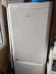 Холодильник indesit