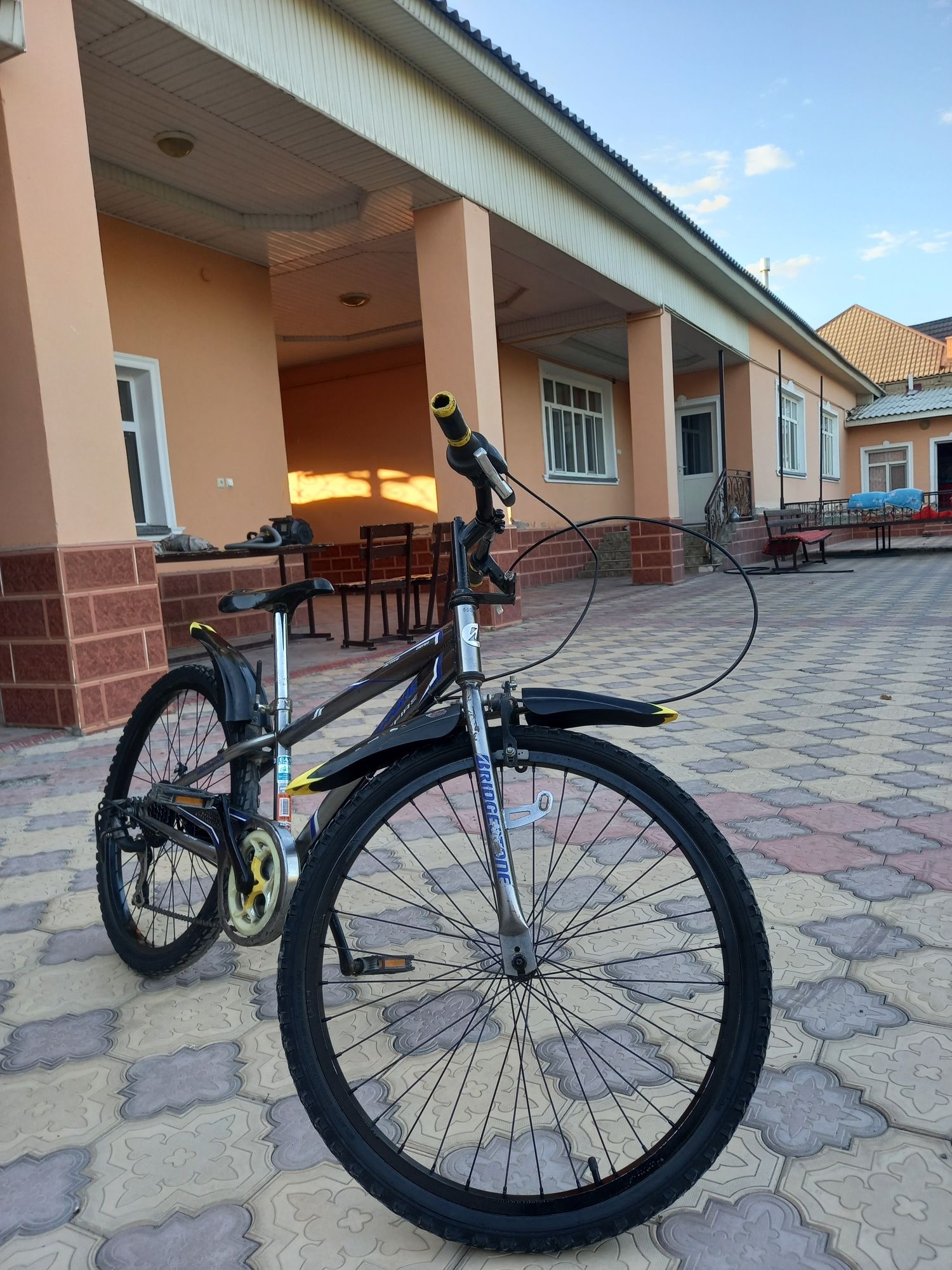 Велосипед сатылады