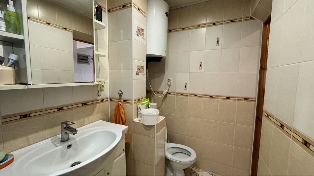 Продам 3 комнатную квартиру район 6 школы