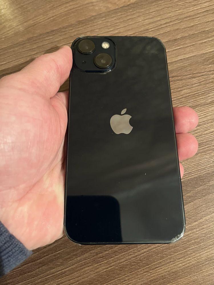 Продам Айфон 13 а также Apple Watch 3-38 мм