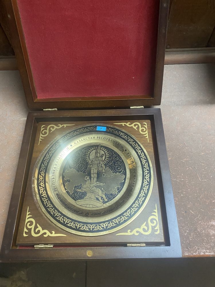 Подставки под напитки эмпайр