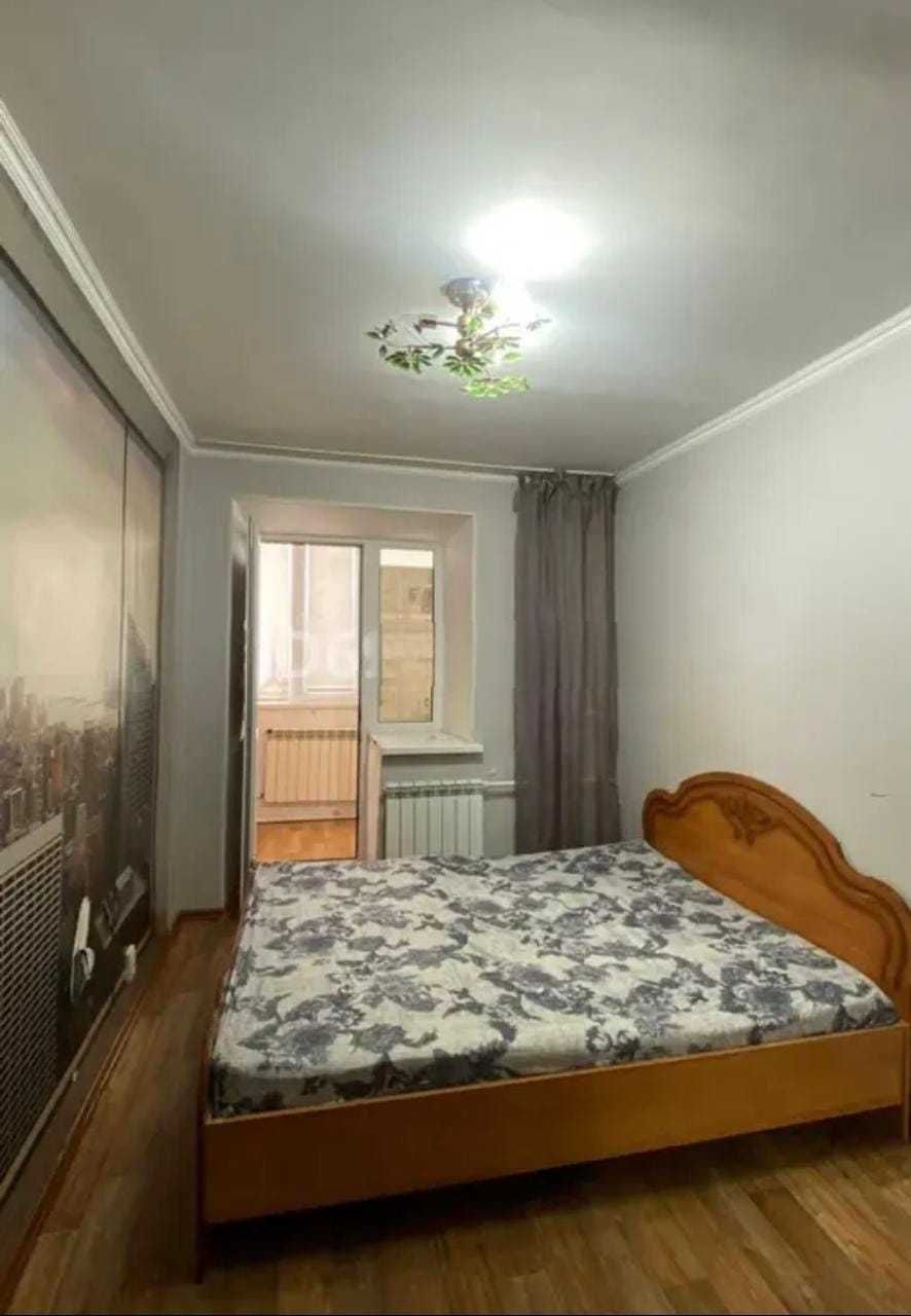 продается 2 ком квартира,район Маншук Маметовой