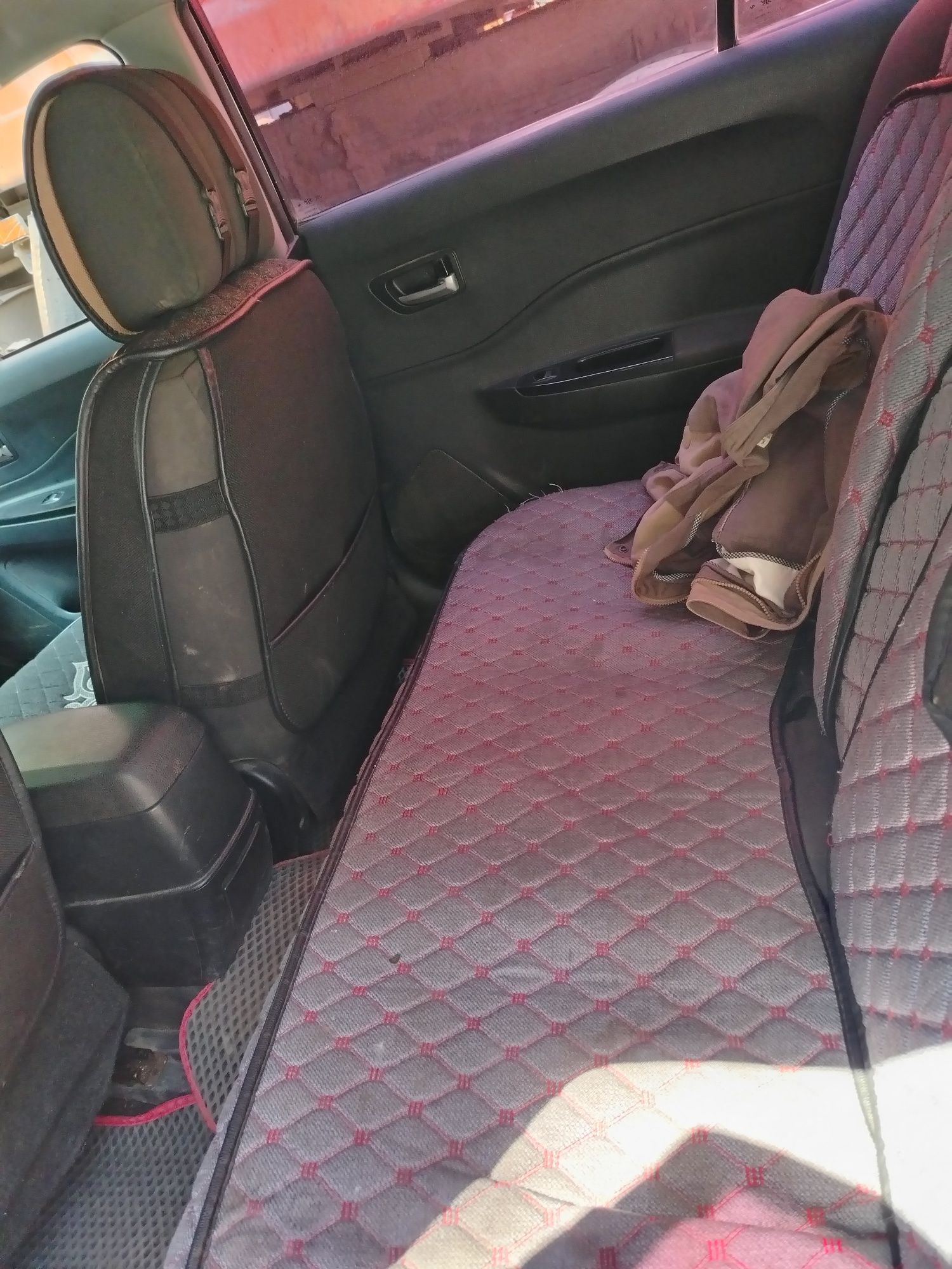 Продам FAW besturn b50