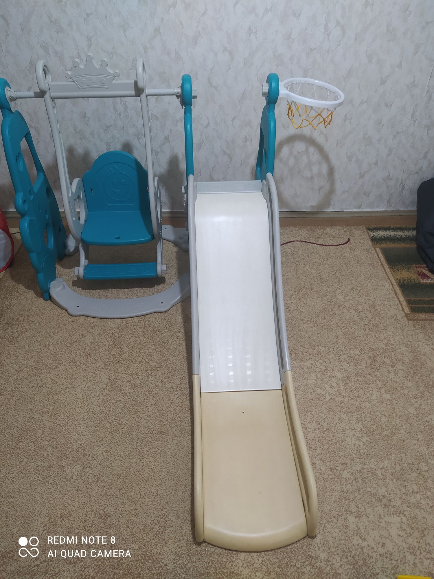 Продам детскую горку