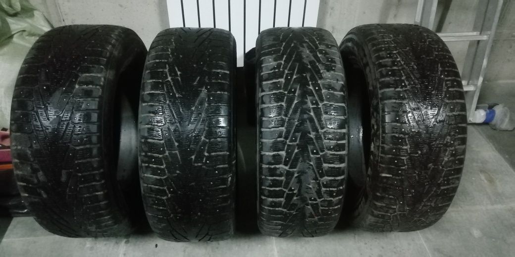 Продам резины 285/60 R18