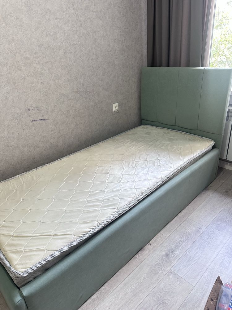 Продам срочно кровать