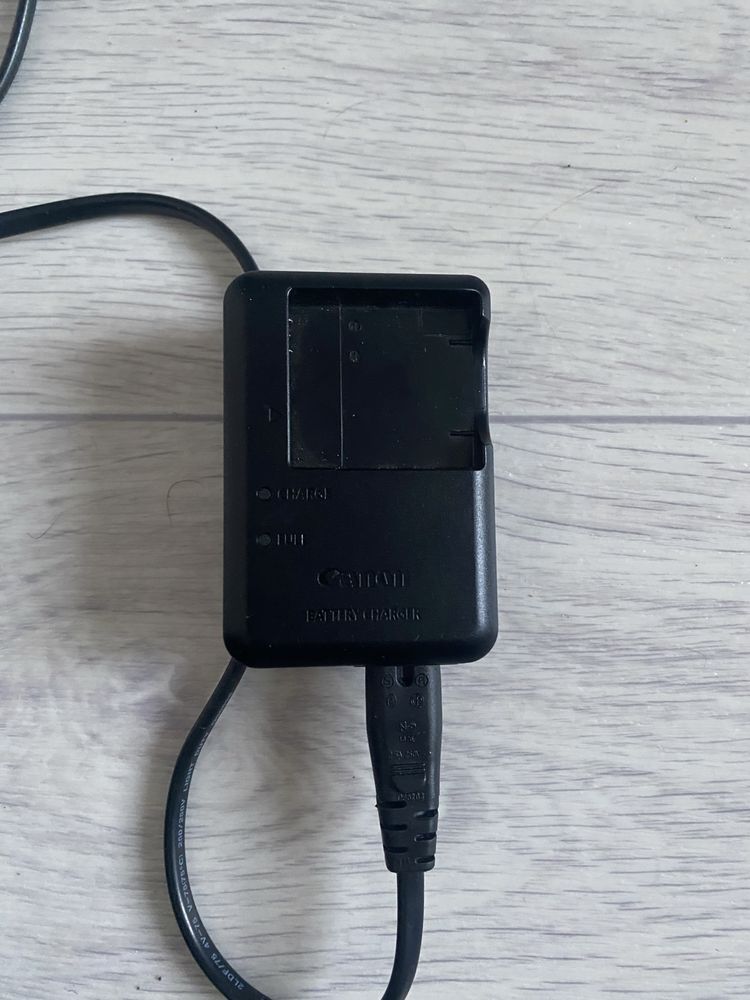 Canon battery charger CB-2LAE