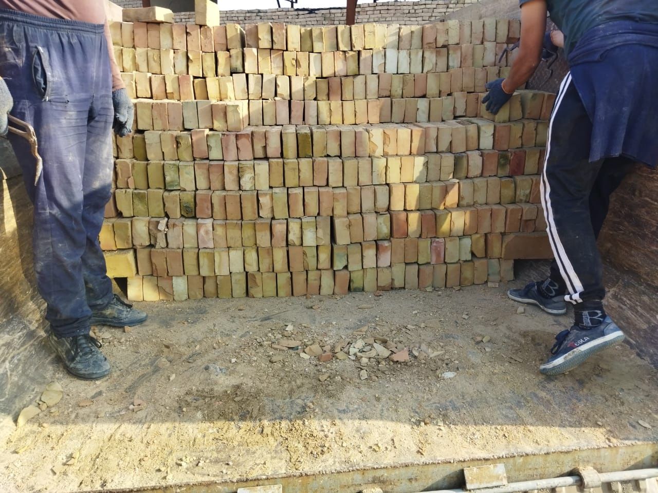 Стандартты кірпіштер