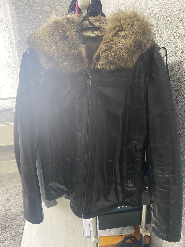 Продам мужскую дубленку